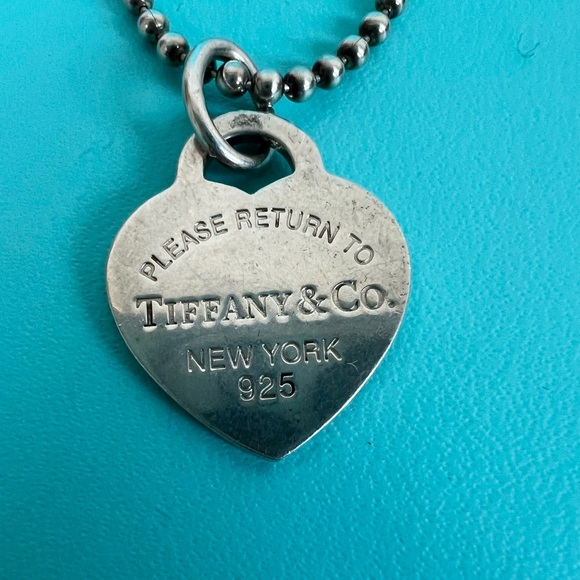 🔴Authentic Tiffany & Co. Sterling Silver RTT Heart Pendent Tag Bead Necklace🔴 - Picture 4 of 11